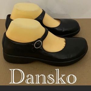 Authentic Dansko black leather Mary Janes clogs 9